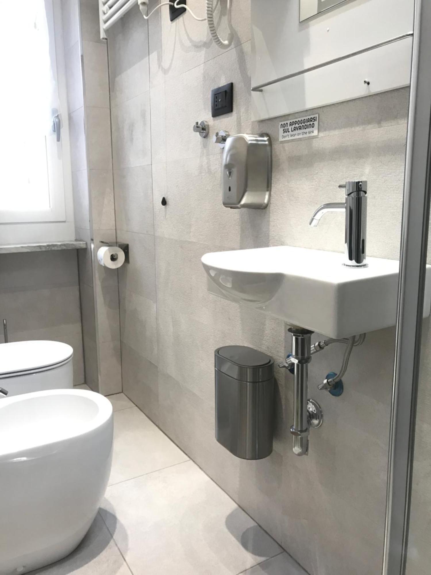 Drooms 4,0 Domotic Smart Self 24H,7 Vicino Treni Porta Susa E Centro Storico Turin Exterior photo