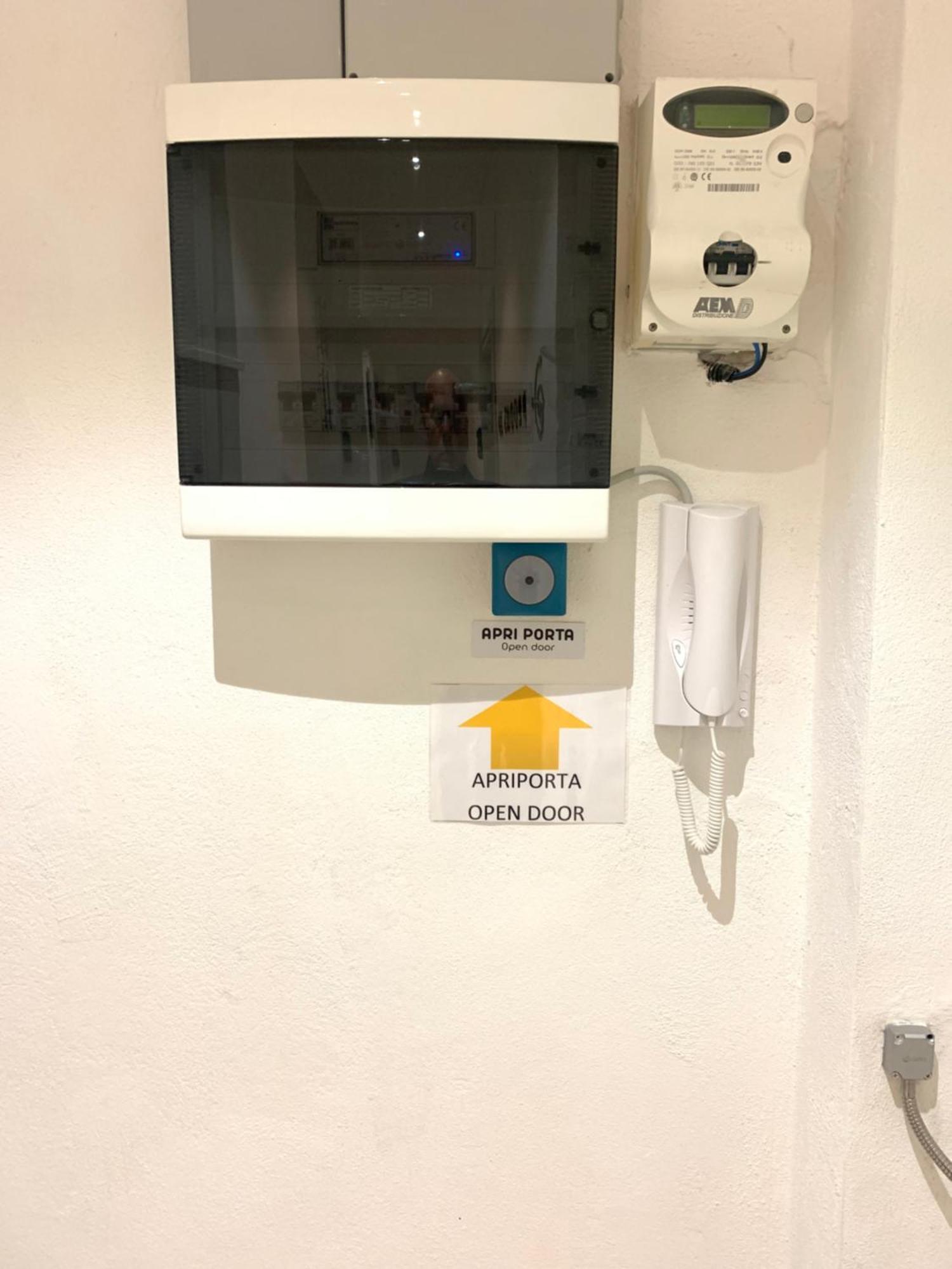 Drooms 4,0 Domotic Smart Self 24H,7 Vicino Treni Porta Susa E Centro Storico Turin Exterior photo