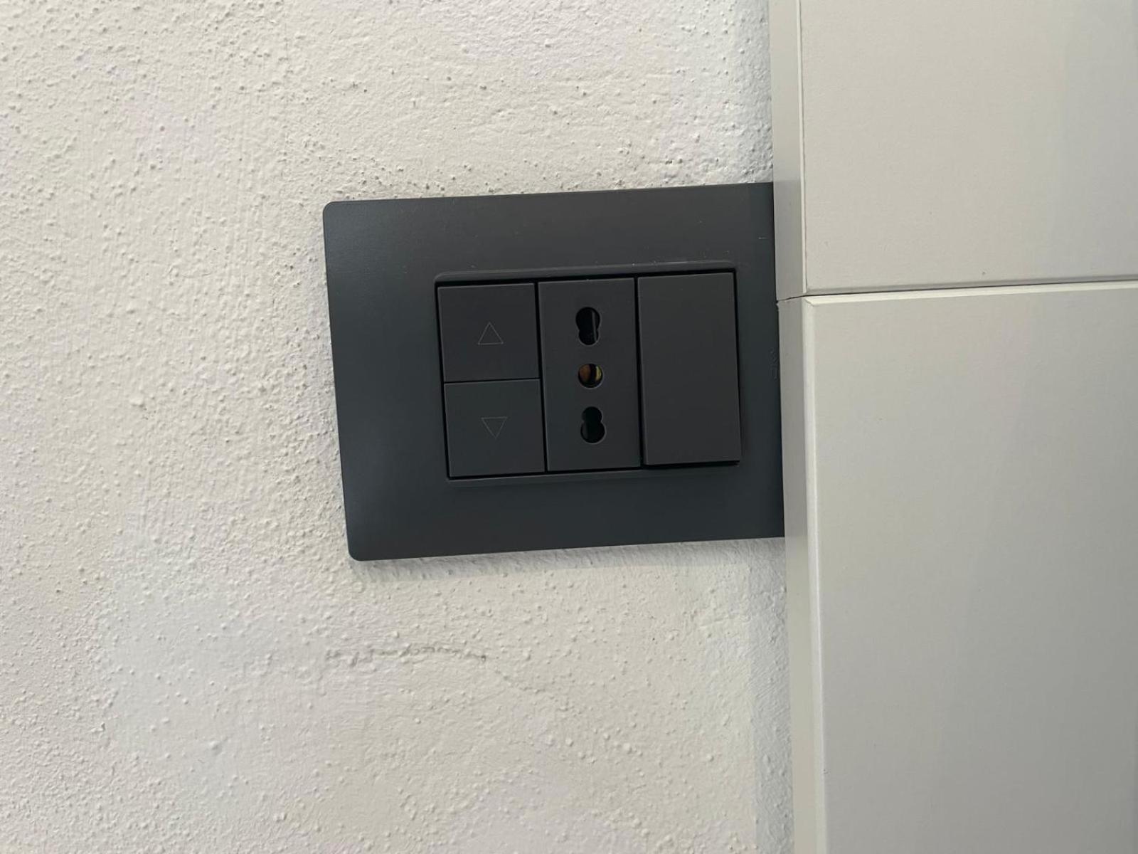 Drooms 4,0 Domotic Smart Self 24H,7 Vicino Treni Porta Susa E Centro Storico Turin Exterior photo