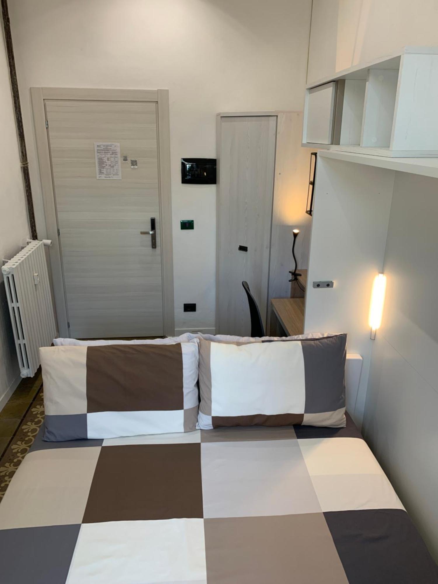 Drooms 4,0 Domotic Smart Self 24H,7 Vicino Treni Porta Susa E Centro Storico Turin Exterior photo
